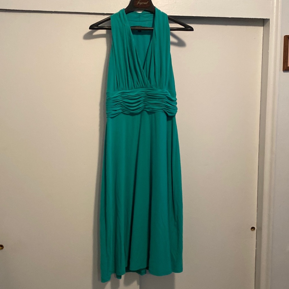 Jones Wear Dress green empire midi dress size 10